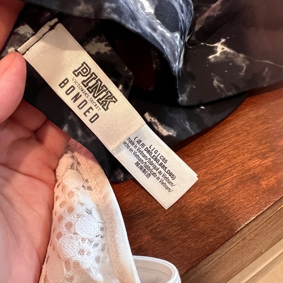 VICTORIAS SECRET BRALETTES TIE DYE - Picture 3 of 6